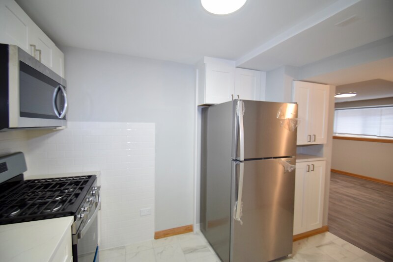 Foto principal - 2254 W Farragut Ave
