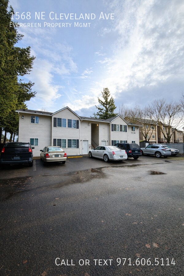 Foto del edificio - 1568 NE Cleveland Ave