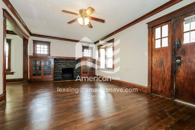 Foto del edificio - 3743 Flora Ave