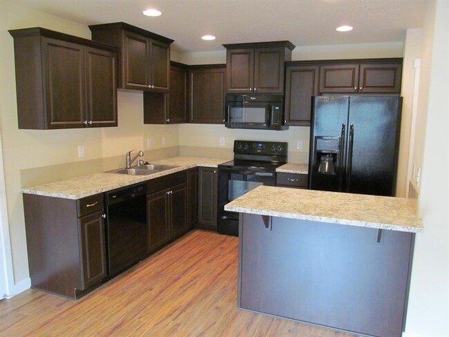 Foto del edificio - 3 Bed 2.5 Bath  Townhome Near Vancouver Ma...