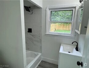 Building Photo - 7845 Emery Cir