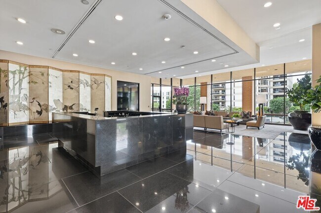 Building Photo - 10430 Wilshire Blvd