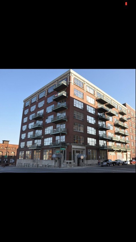 Bartley Lofts Building - 745 Washington St