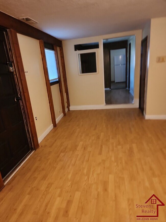 Foto del edificio - 621 Murray Rd NW