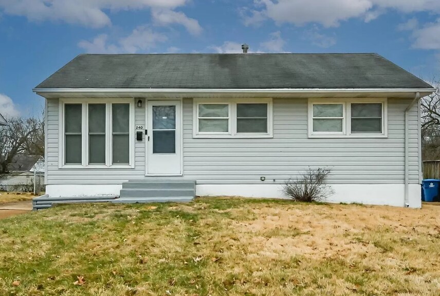 Primary Photo - 240 Presley Dr