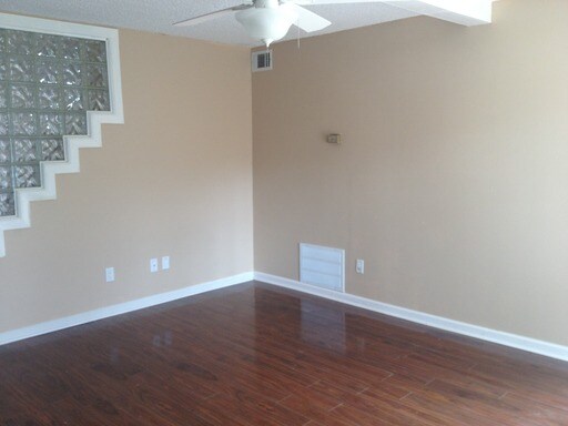 Building Photo - 167 Tiburon Dr