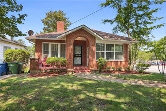 Building Photo - 203 Winter Ave