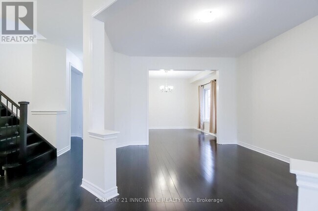 Building Photo - 1096 Greenhill Ave