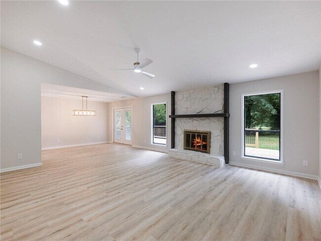 Building Photo - 2645 Trotters Walk Trail