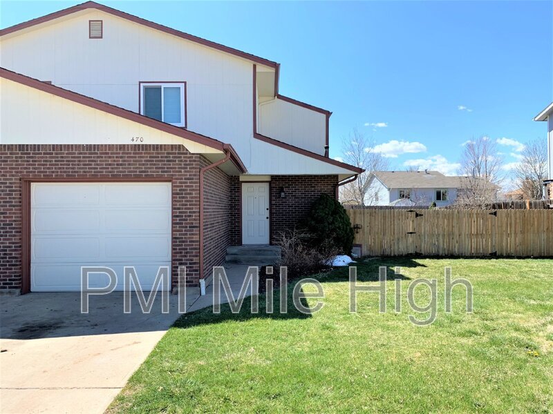 Foto principal - 470 Lone Pine St