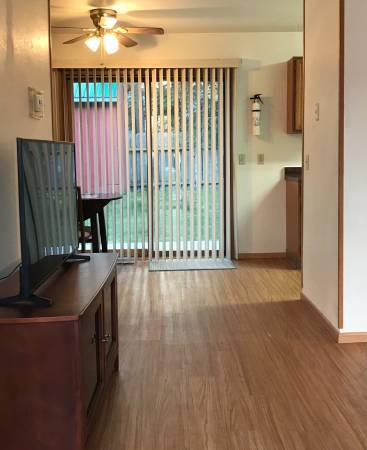 Foto del edificio - 130 Sprucewood Dr
