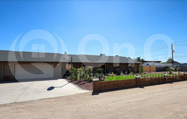 Foto del edificio - 16227 North 21st St