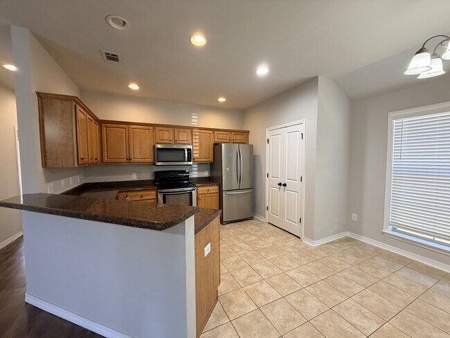 Building Photo - 8981 Spring Grove S