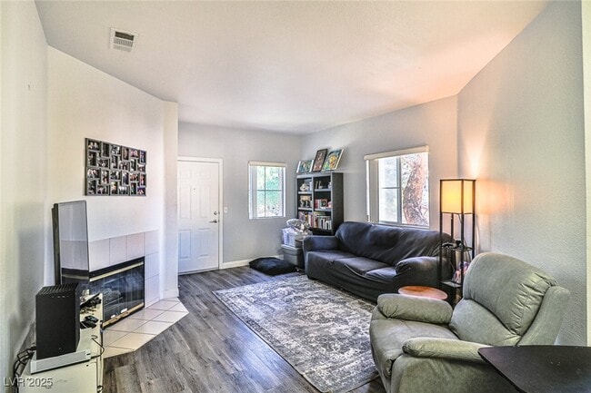 Building Photo - 5250 S Rainbow Blvd