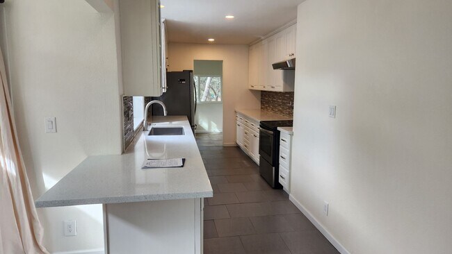 Foto del edificio - Charming Lake Wildwood Home 3 Bedroom 1 Bath