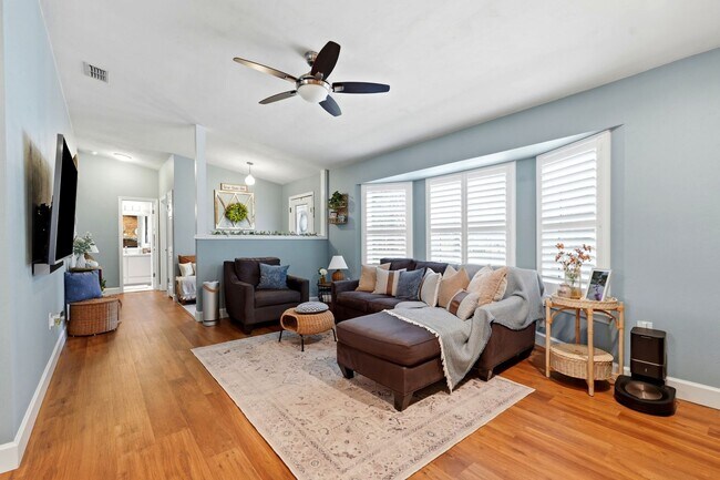 Building Photo - 1619 SW 75th Terrace