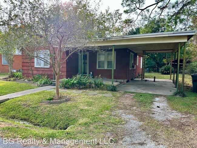 Foto del edificio - 3 br, 1 bath House - 106 Sylvia Street
