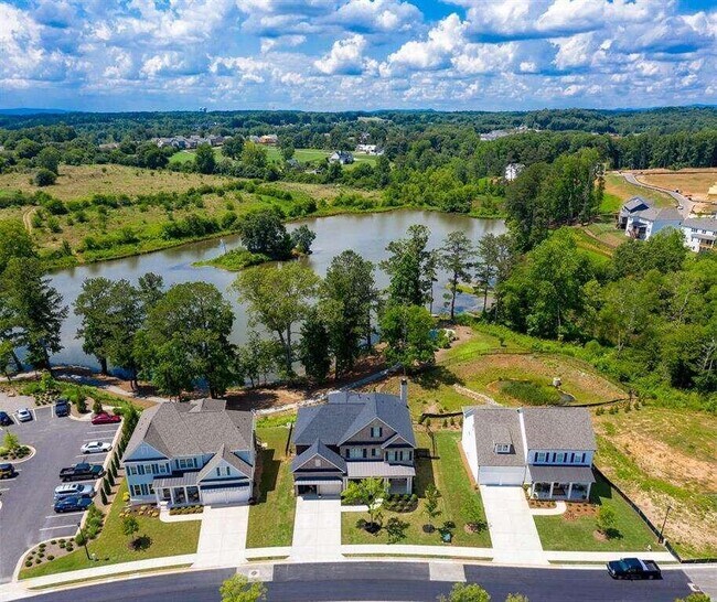 Building Photo - 195 Fieldbrook Xing