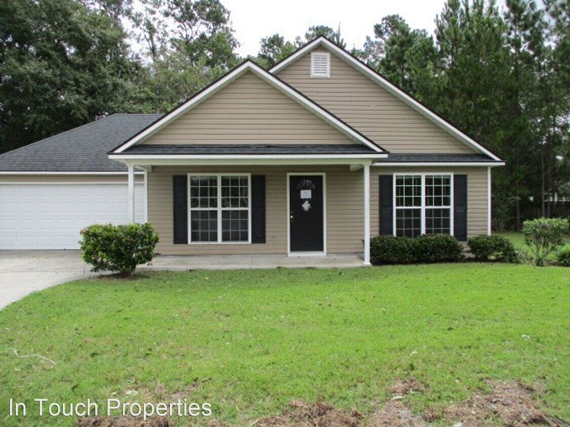 Primary Photo - 3 br, 2 bath House - 47 Ridge Rd