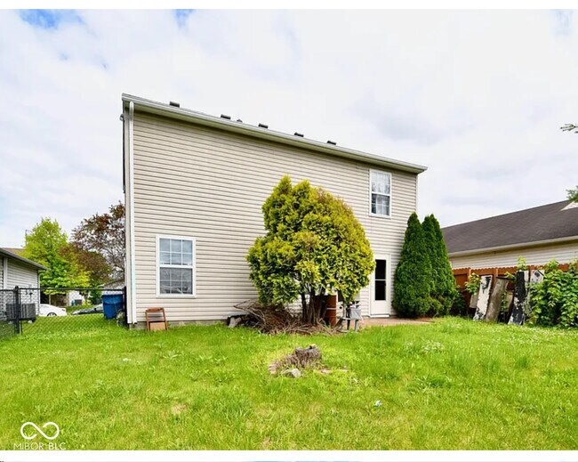 Foto del edificio - 5302 Cliff Ridge Dr
