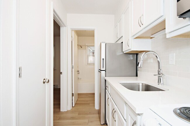 Foto del edificio - Student-Friendly 1BR Apartment Near The School of Data Science