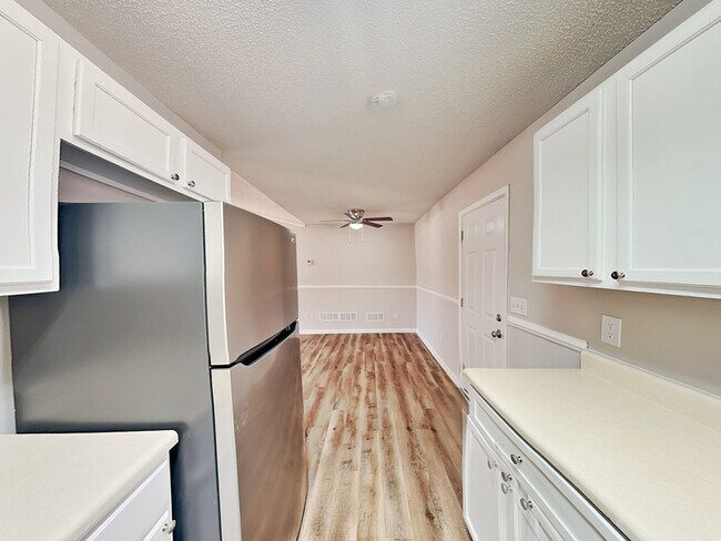 Foto del edificio - 178 Wyngate Ct