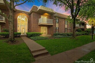 Building Photo - 906 W Alleghany Dr