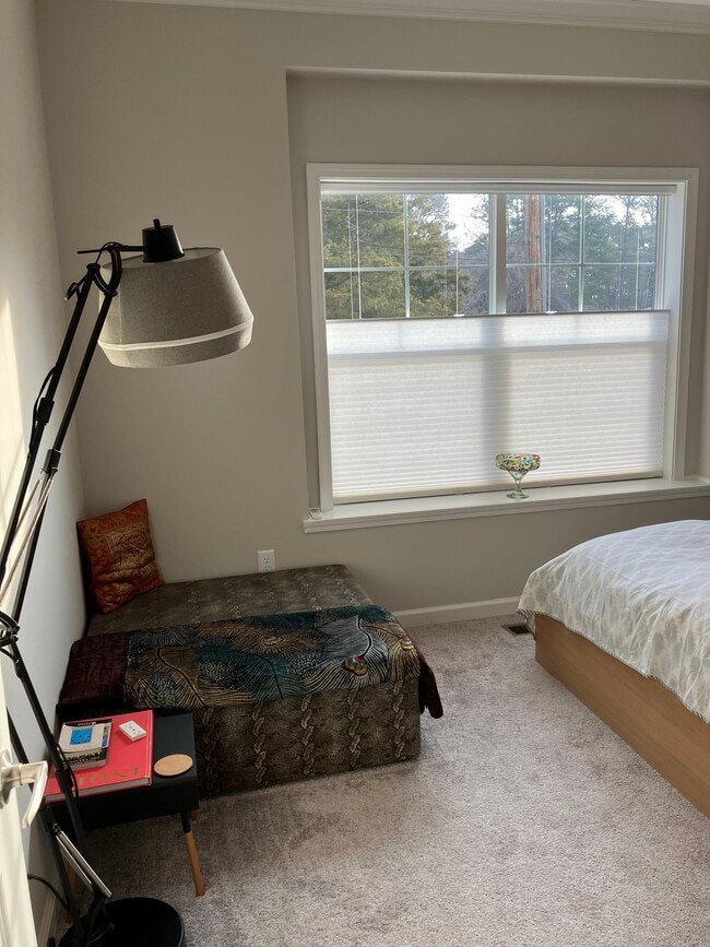 Building Photo - 407 6th St