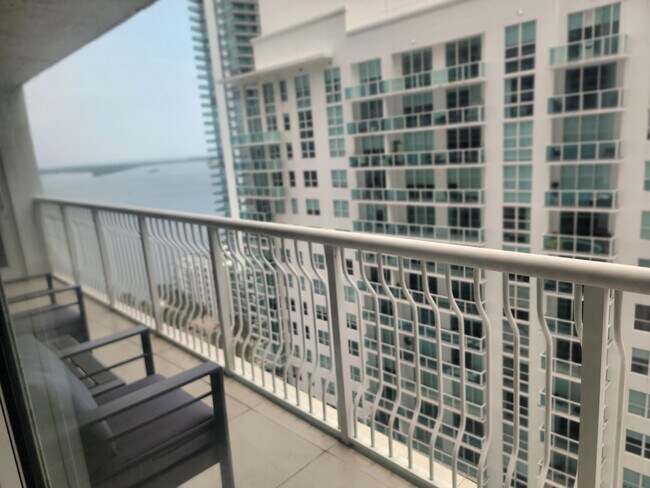 Foto del edificio - 1200 Brickell Bay Dr