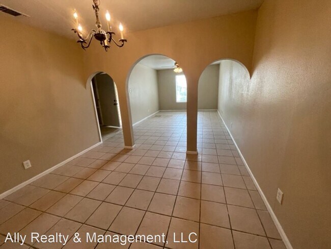 Foto del edificio - 3 br, 1 bath House - 2711 Walkeetka