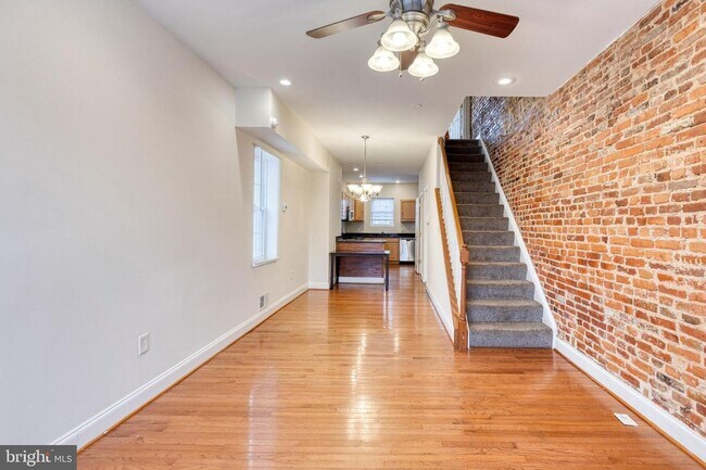 Building Photo - Welcome to 1111 W. Ostend Street in the hi...