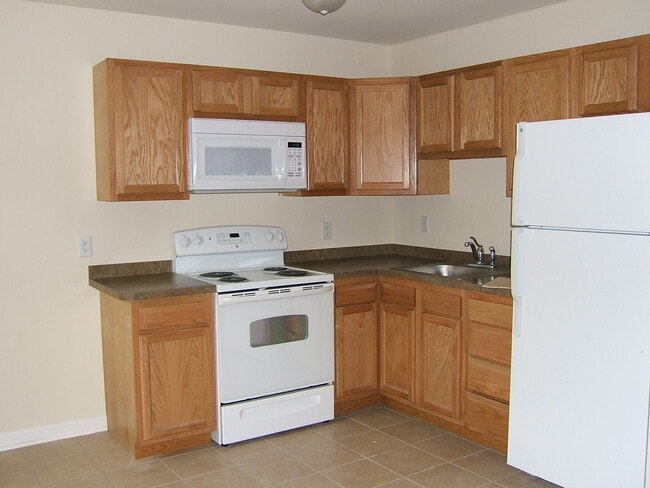Building Photo - 21 Warfel Dr