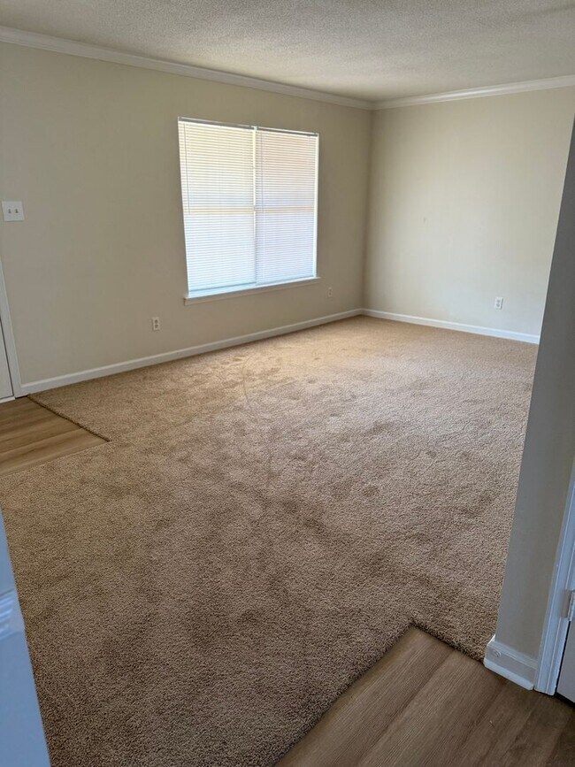 Foto del edificio - 4 Bedroom, 3 Bath Home – Fully Updated & Move-In Ready! ($1,825/mo)