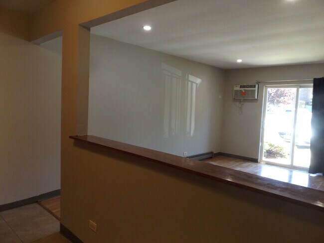 Foto del edificio - 710 W Huntington Commons Rd