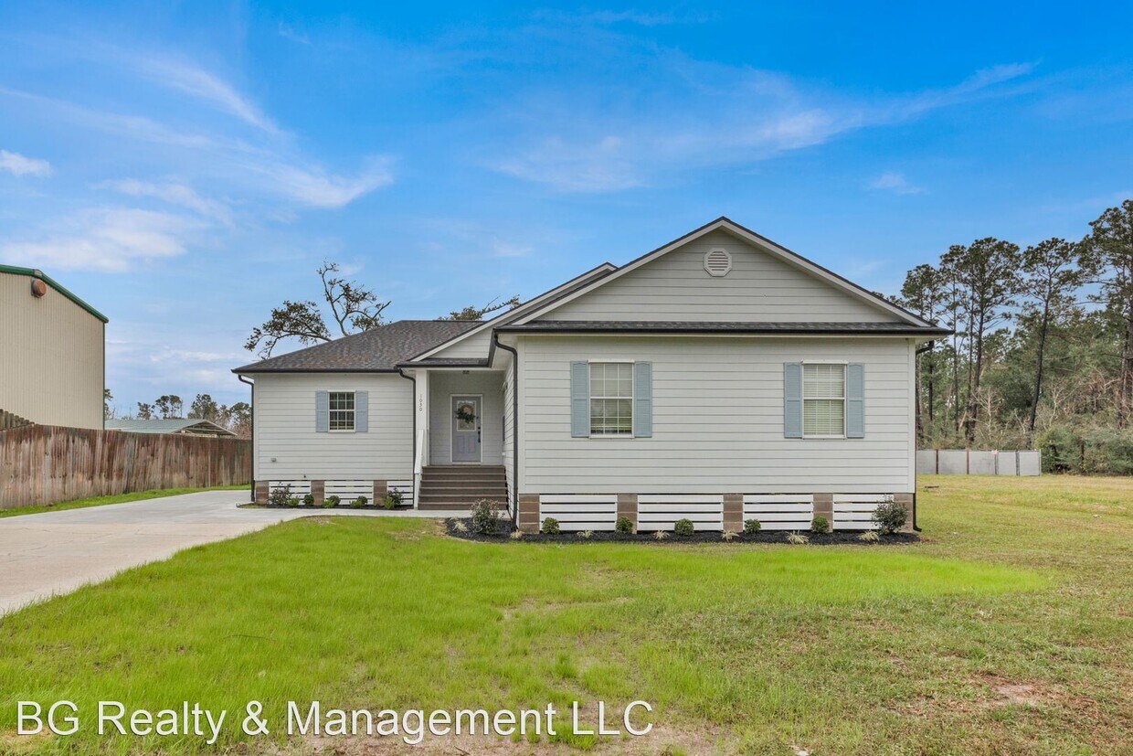 Primary Photo - 4 br, 2 bath House - 1030 White Cap Road
