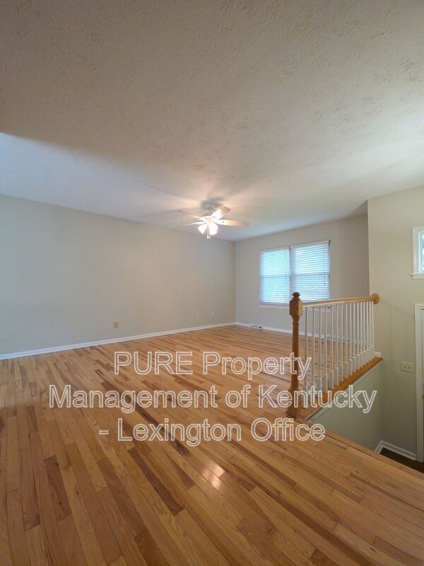 Foto del edificio - 3432 Warwick Ct