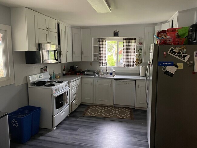 Cocina comedor - 413 Dearborn Ave