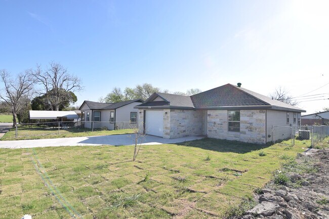 Building Photo - 709 S 30th St