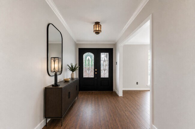 Foto del edificio - 614 Bendwood Dr