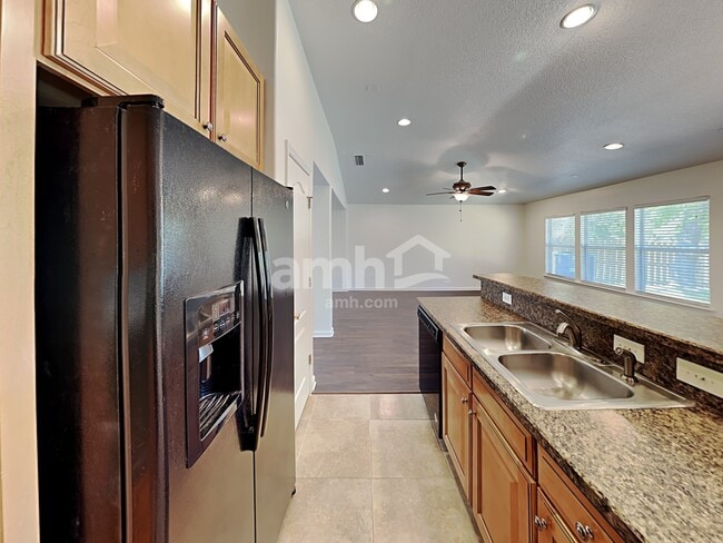 Building Photo - 1236 Nochaway Dr