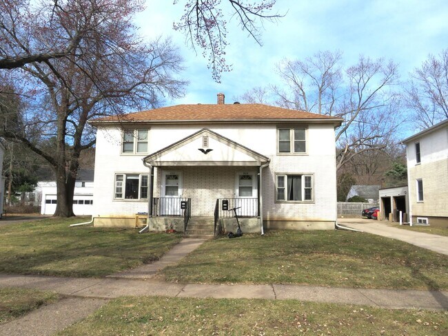 Foto del edificio - 620-622 Ripley Ave