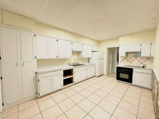 Foto del edificio - 614-614 Tyler St