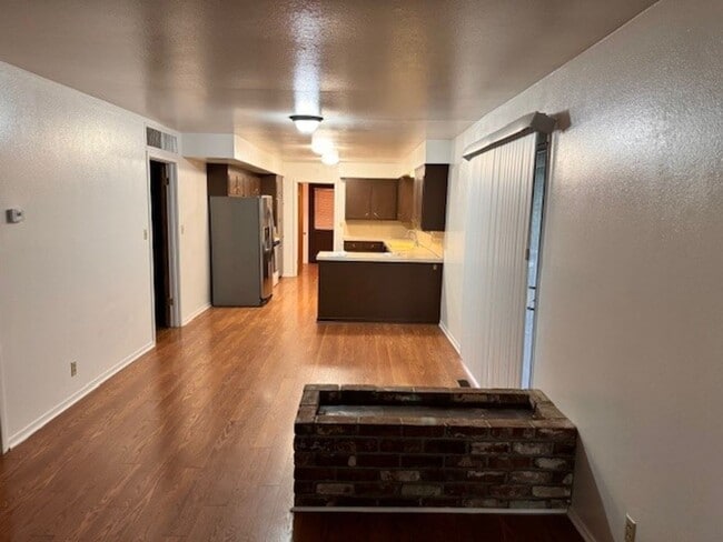 Building Photo - Myers Hill Comfy Cottage