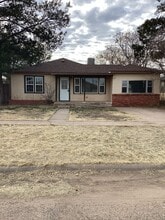 Building Photo - 142 S Indio Ave