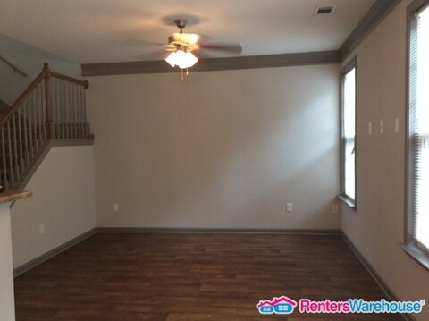 Foto del edificio - 971 Treymont Way