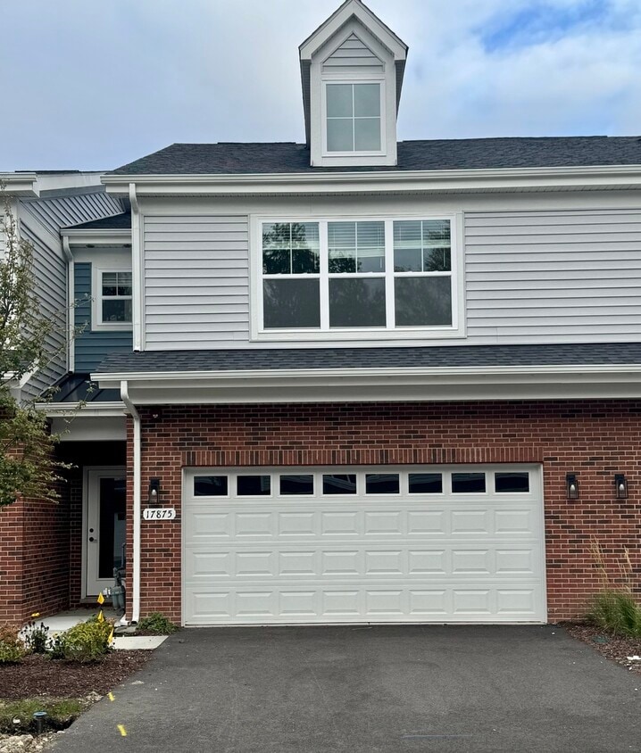 Foto principal - 17875 Argos Ct