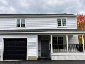 Building Photo - 16 Blacksmith Rd