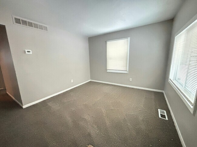 Foto del edificio - 11340 Fisher Ave