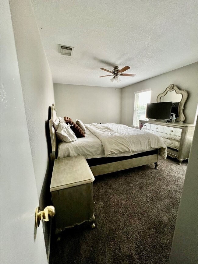 Building Photo - 9610 Serenata Ct