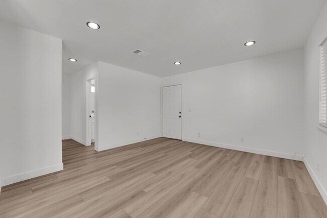 Foto del edificio - 3100 Chadford Pl